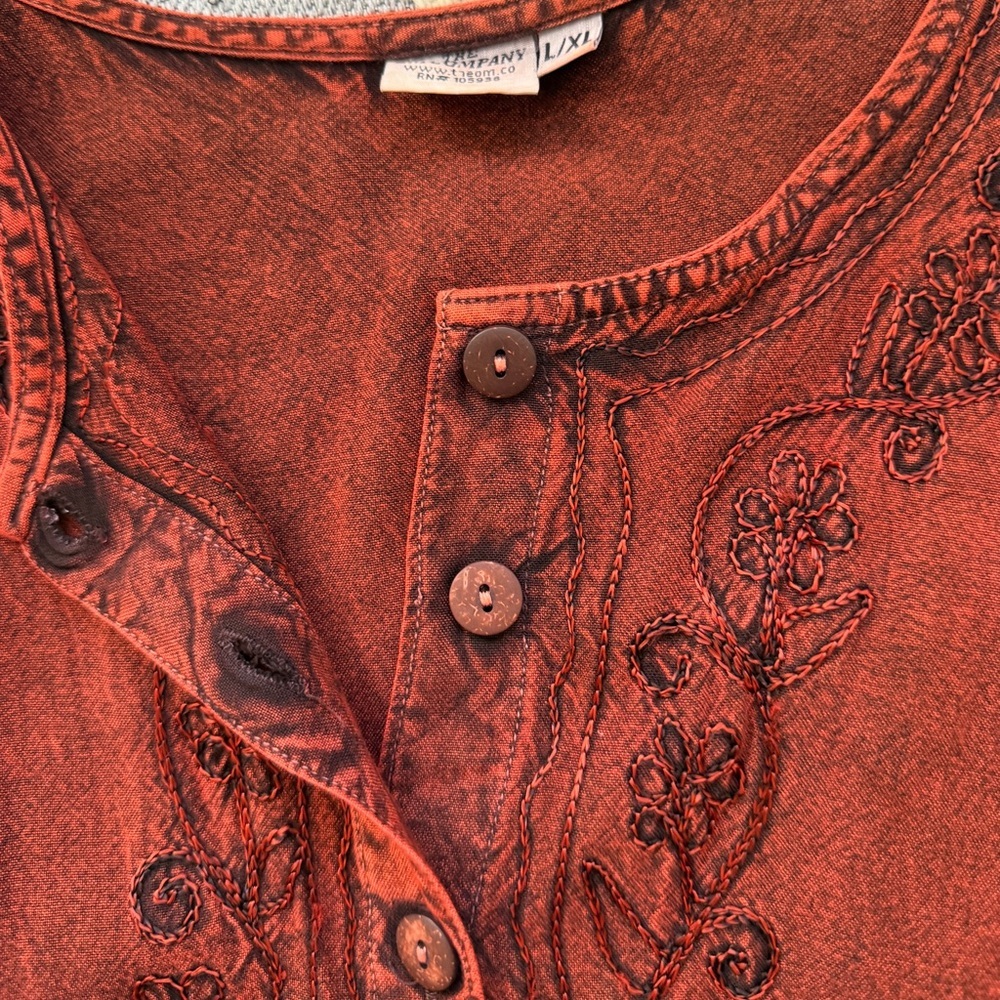 Embroidered Rust Button-Front Tunic Top - Picture 6 of 9